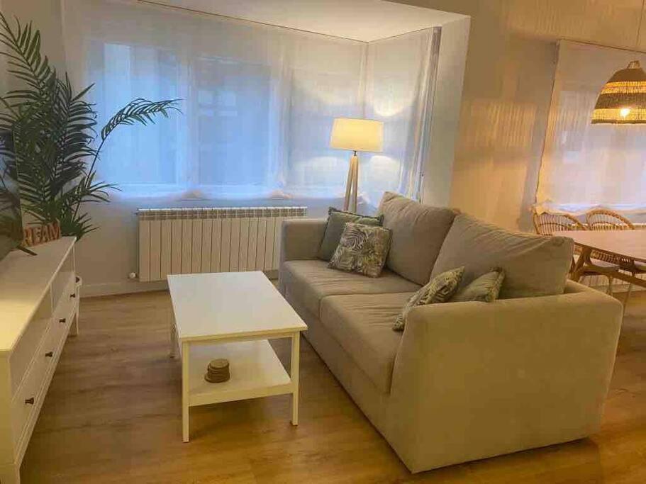 Apartamento A Estrenar En Centro Gijon. Fibra-Tv Exteriér fotografie